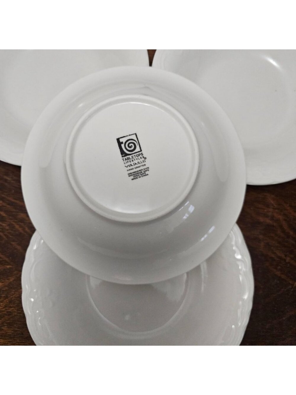 4 Versailles Soup Bowls by Tabletops Unlimited 8" wide rim embossed vintage scal - Picture 4 of 9